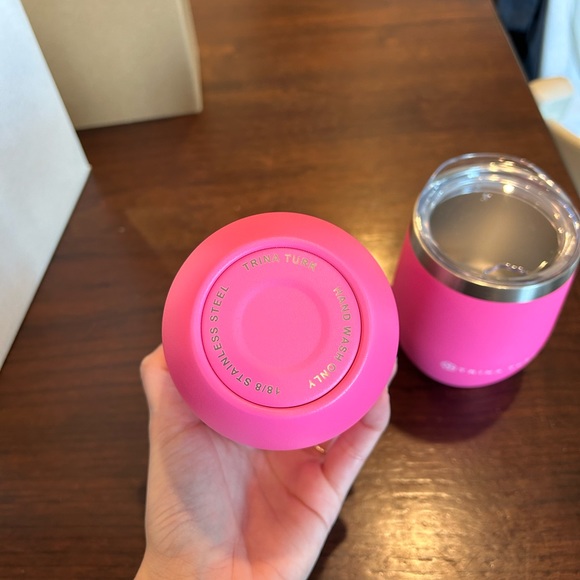 Trina Turk Tumblers,Great for warm or cold beverages Stainless steel, BRAND NEW! - Picture 4 of 5